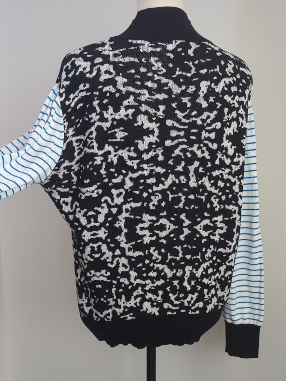 Desigual Composition Notebook Mock Neck Knit Sweater Stripe Accent Pullover LRG - Picture 9 of 13
